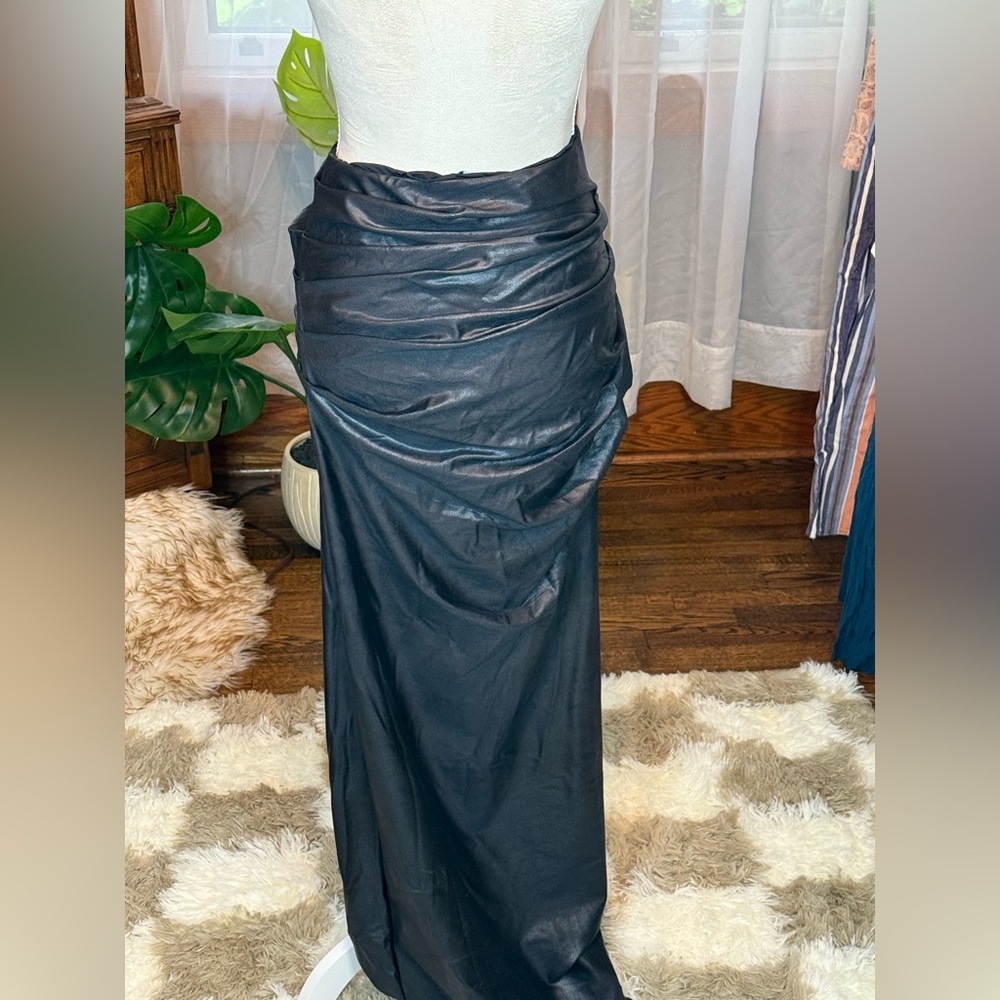 naked wardrobe Black Ruched Maxi Skirt